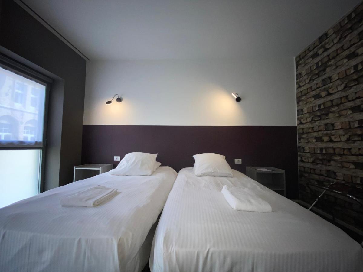 Hotel O